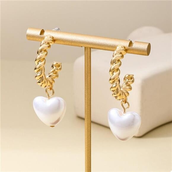 18K Gold-Plated C-Hoop Heart Earrings - Picture 3 of 6
